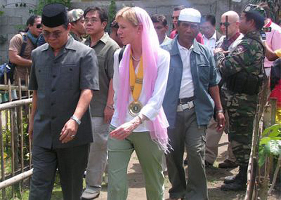 photo by www.luwaran.com used here for non-commercial purposes